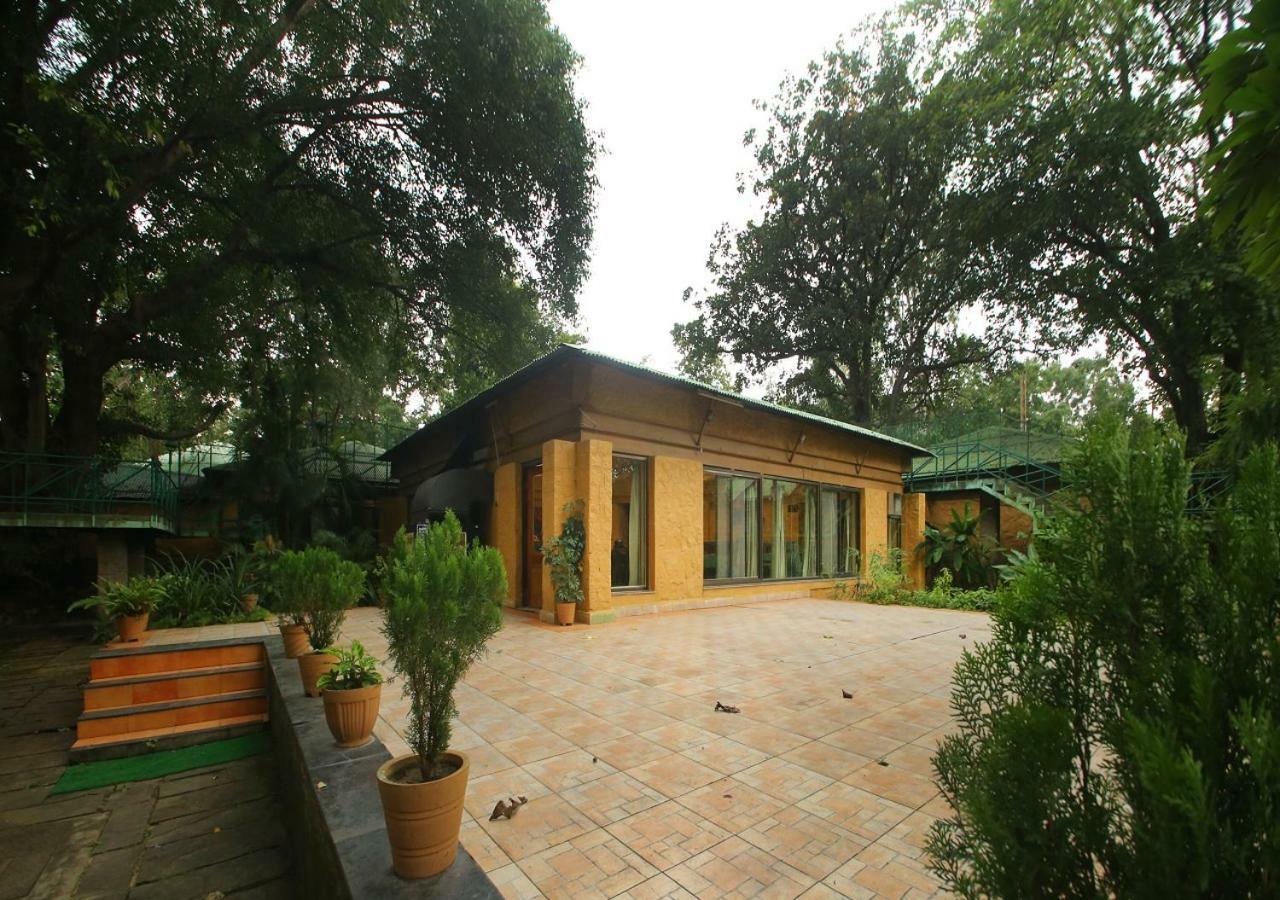 Mpt White Tiger Forest Lodge Tala  ภายนอก รูปภาพ